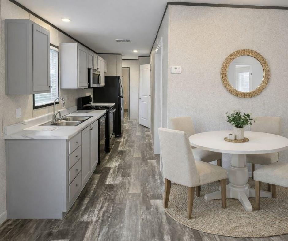 126 Southland Ct #126 - Photo 2 of 17