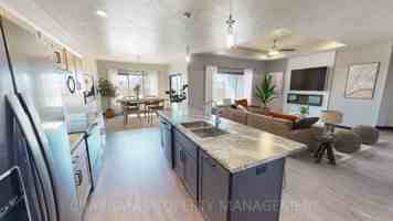 featured image of 4528 W Graceland Pl