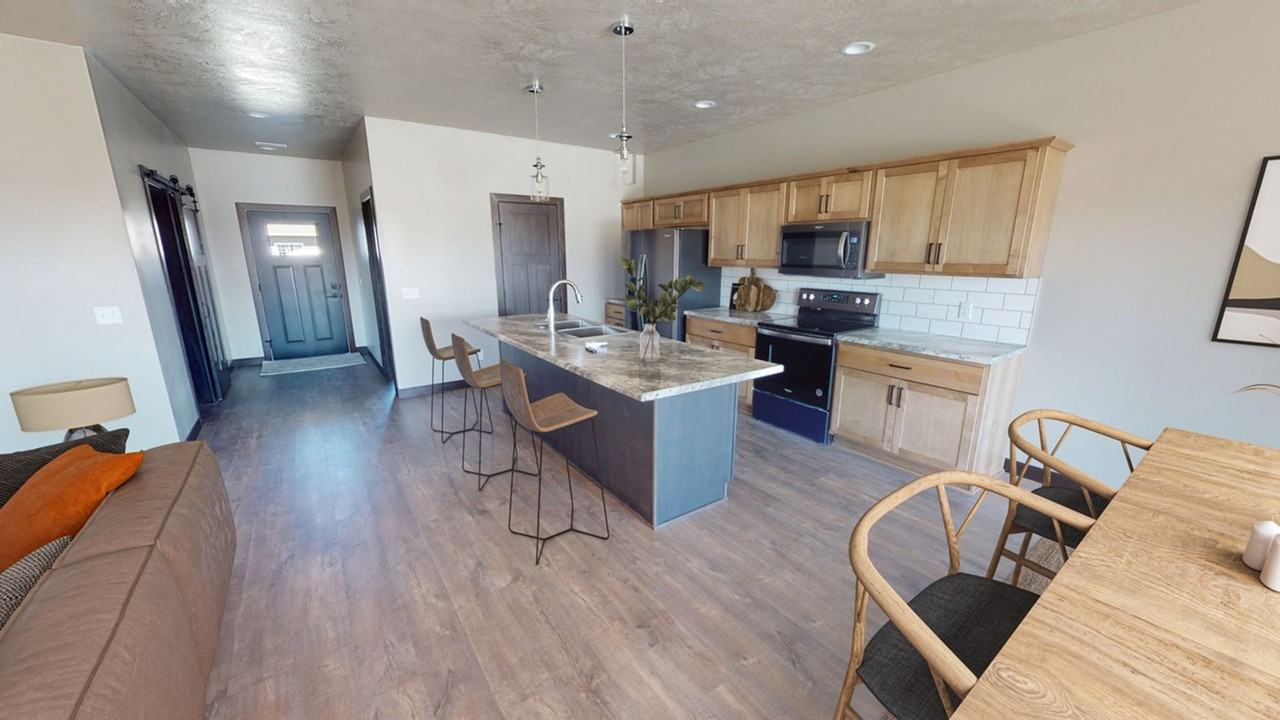 4528 W Graceland Pl - Photo 7 of 45