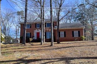 677 Royal Abbey Dr - Photo 1 of 1