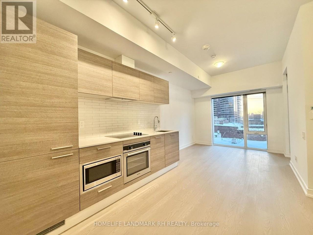 3 Gloucester Street #511 - Photo 3 of 18