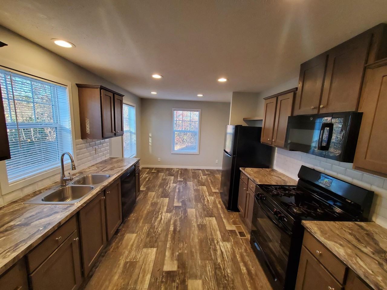 25 Bluebird Hill Dr #399 - Photo 2 of 15