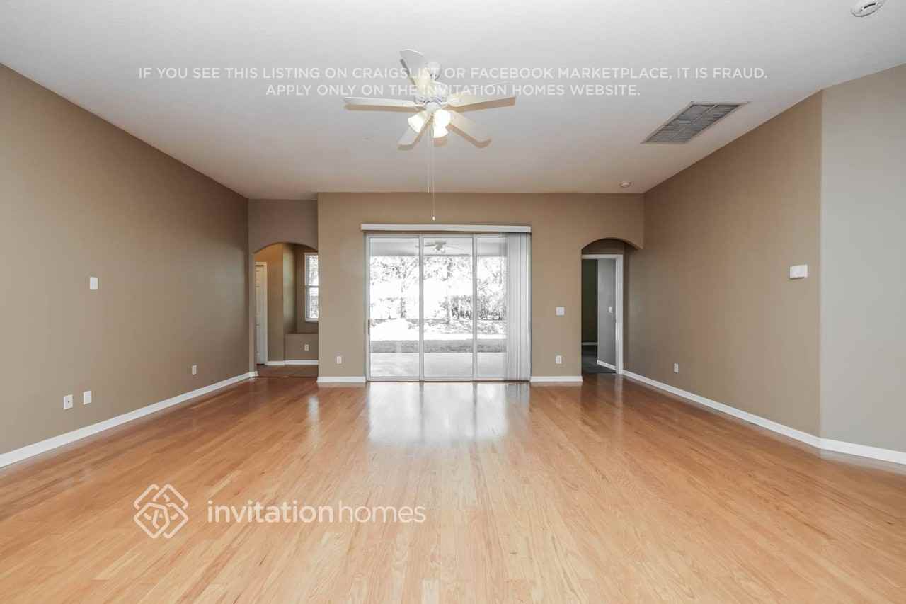 2382 123rd Pl E - Photo 3 of 17