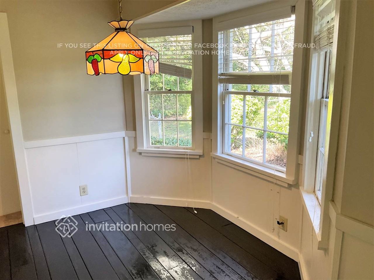 2395 Springdale Dr - Photo 5 of 11