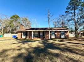 featured image of 107 Hilltop Dr