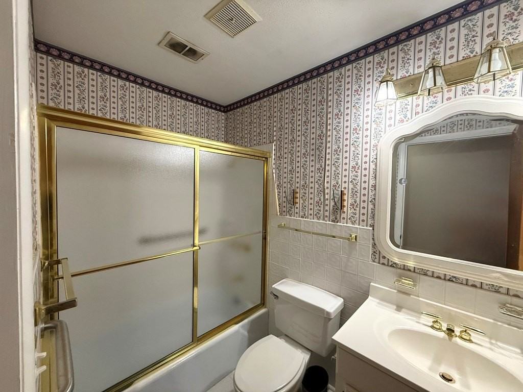 107 Hilltop Dr - Photo 7 of 12