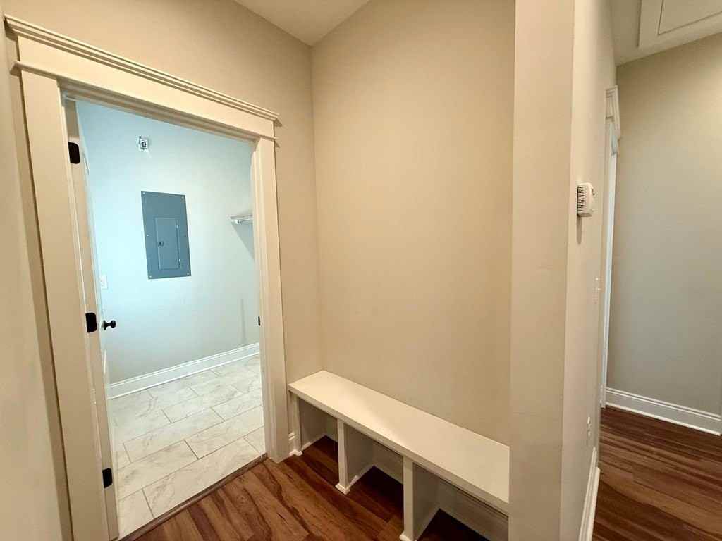 211 Overcup Dr - Photo 5 of 17