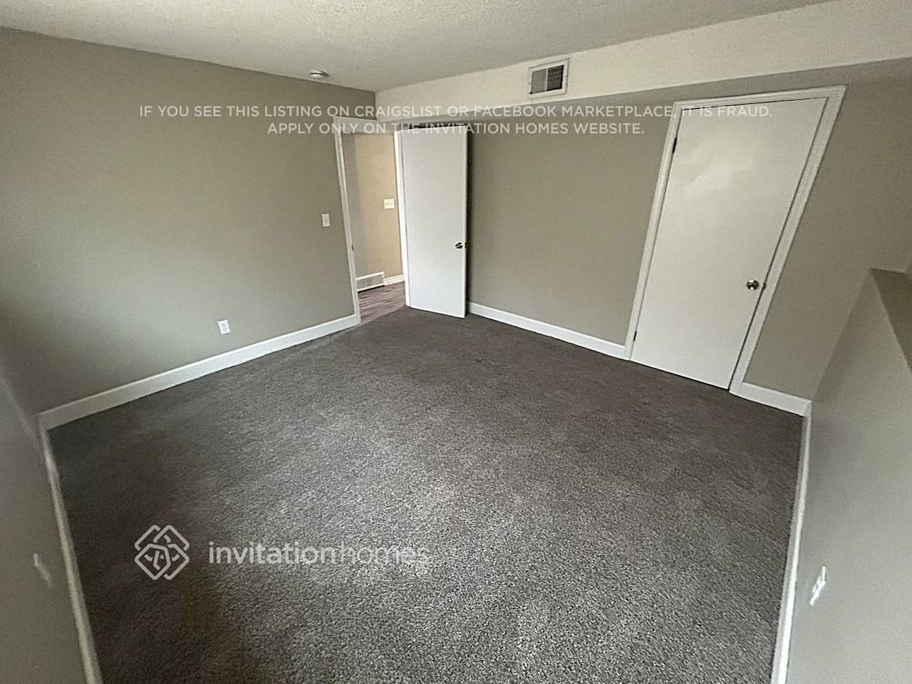 7030 Lamar St - Photo 7 of 14