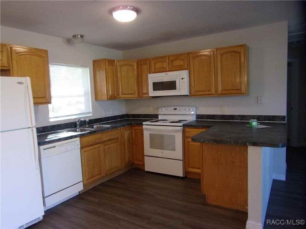 2807 Jefferson St W - Photo 5 of 15