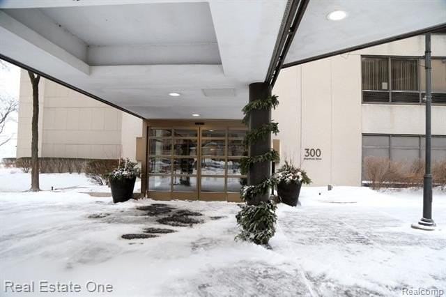 1001 W Jefferson Ave