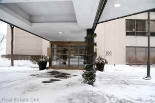 1001 W Jefferson Ave - Photo 1 of 1