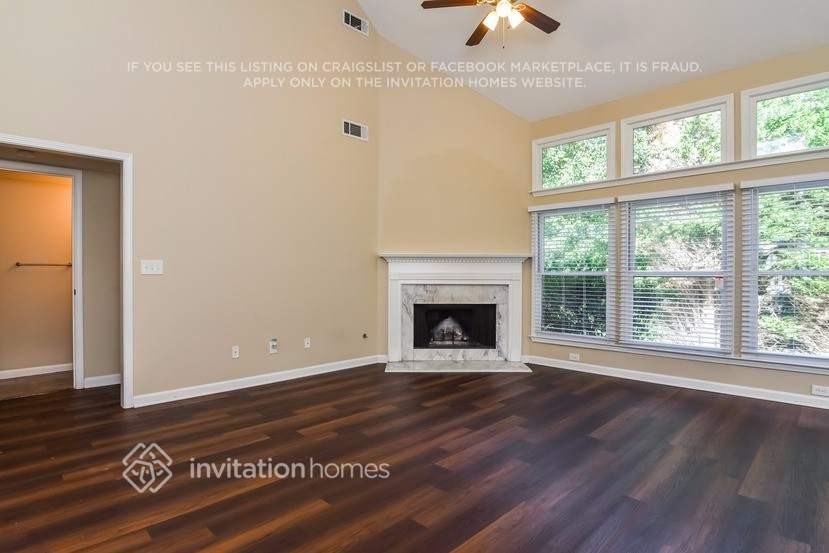 135 Springlaurel Ct - Photo 2 of 22