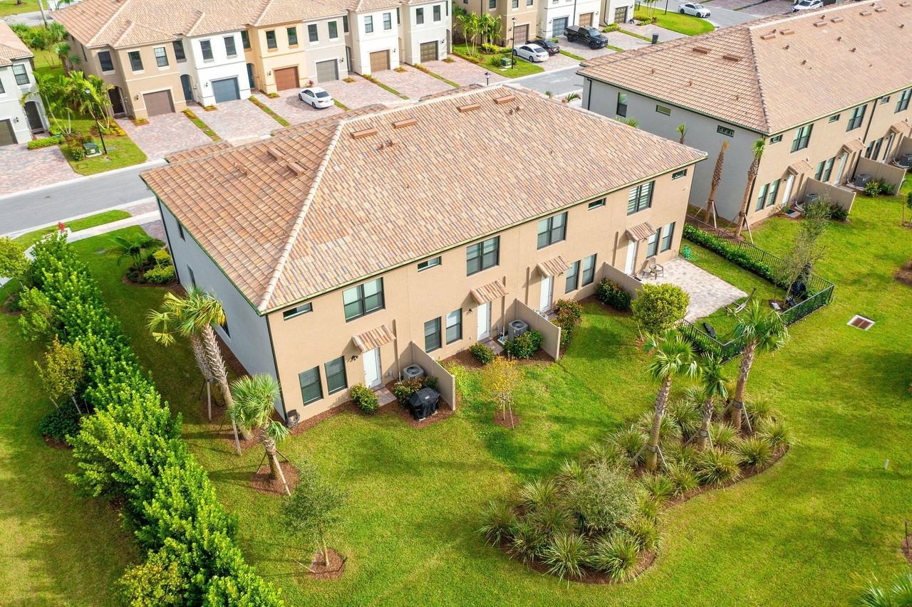 4819 Indio Trl - Photo 5 of 50