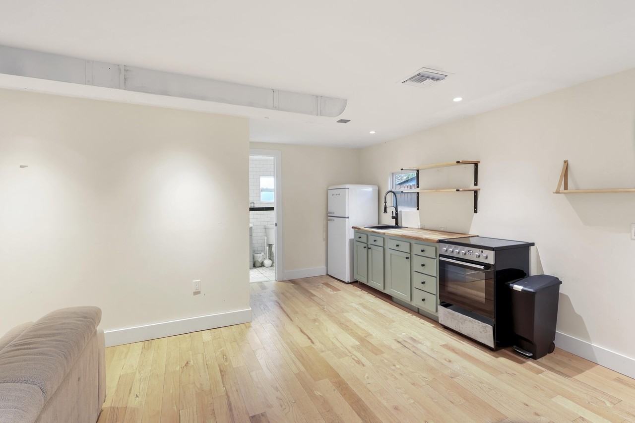 1309 Florida Ave - Photo 4 of 7