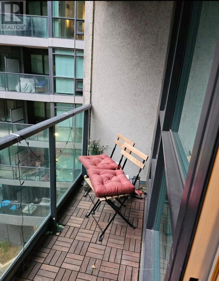 600 Fleet Street #535 - Photo 2 of 16