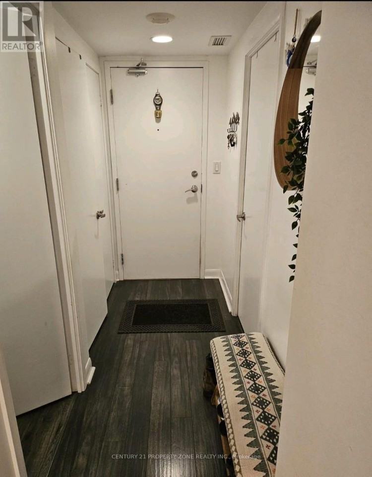 600 Fleet Street #535 - Photo 3 of 16