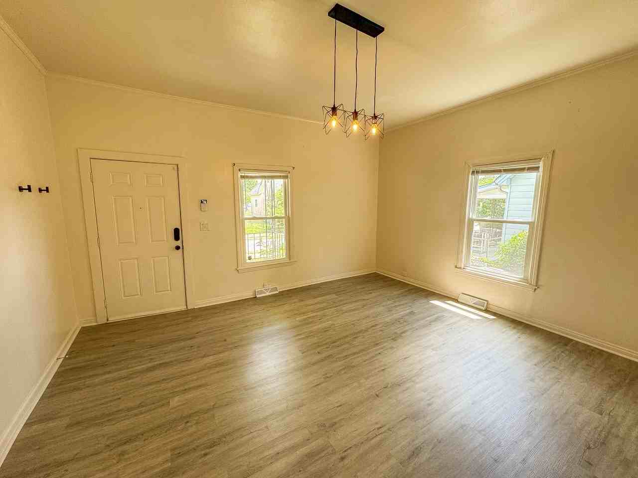 21 Webb St #1 - Photo 3 of 19