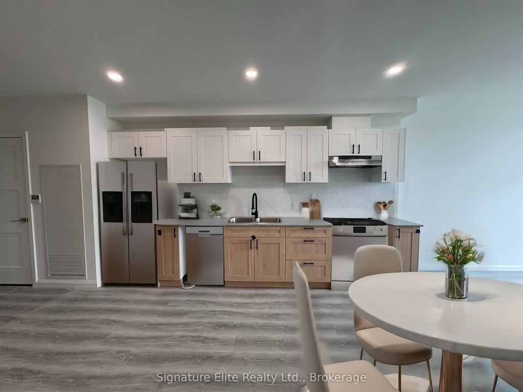 181 Elmira Road South #ph18 - Photo 4 of 8