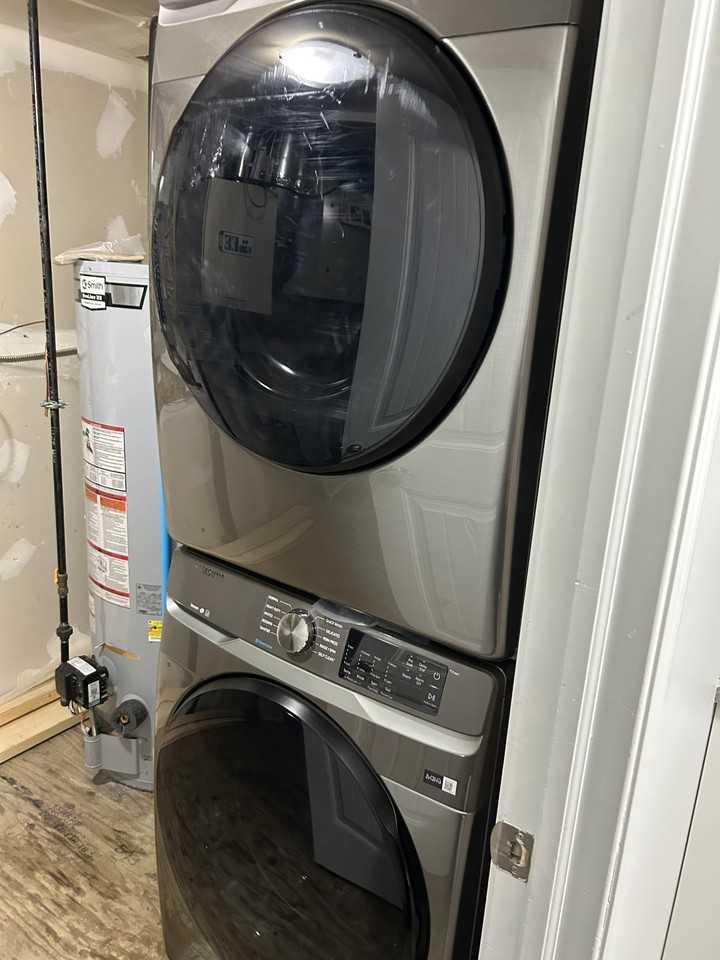 12521 77 St Nw Bsmt #12521BS - Photo 2 of 7