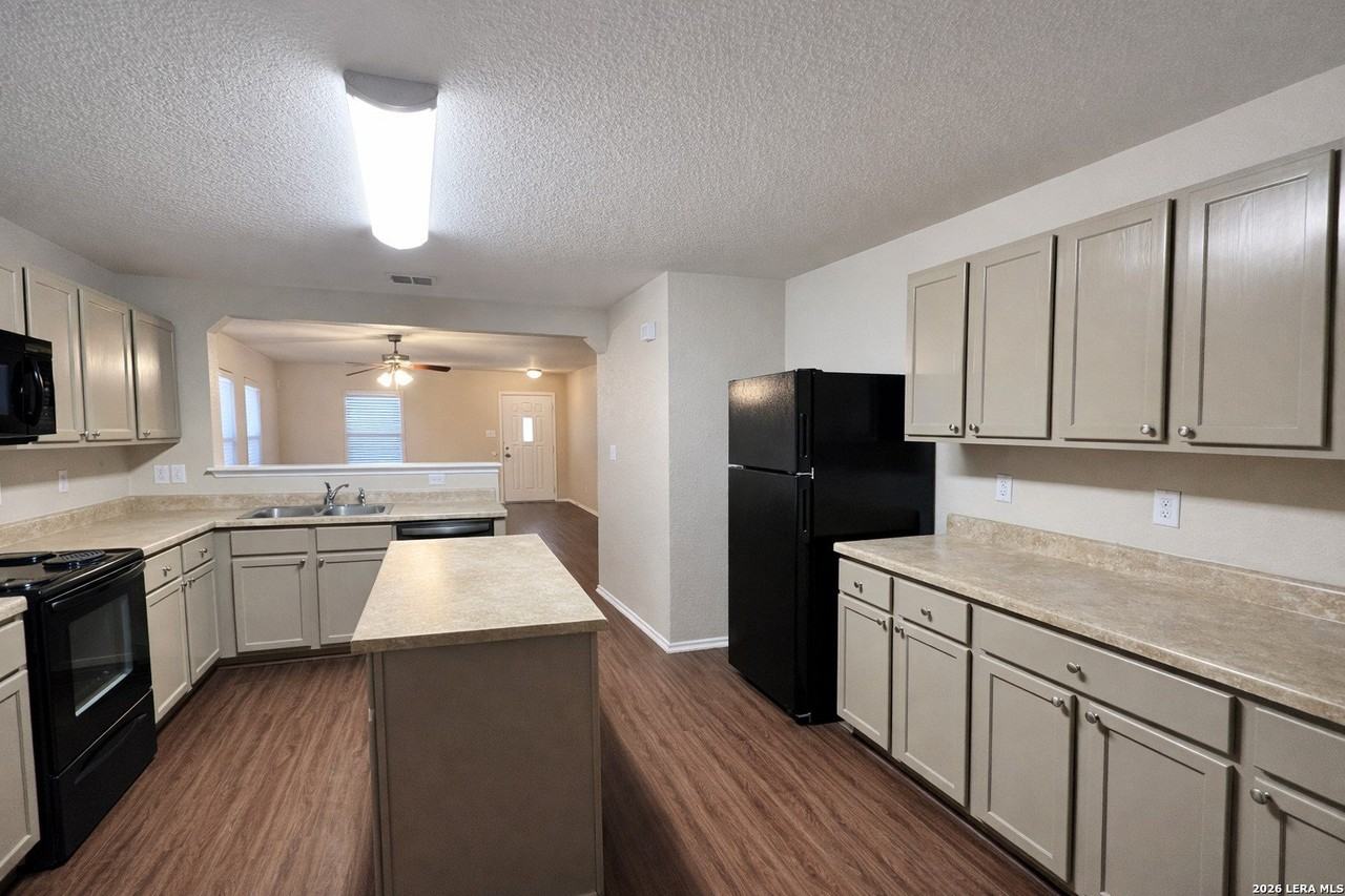 3919 Torey Mesquite - Photo 4 of 20