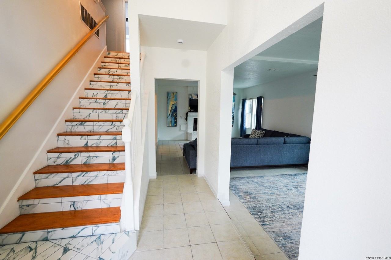 1823 Copperfield - Photo 4 of 25