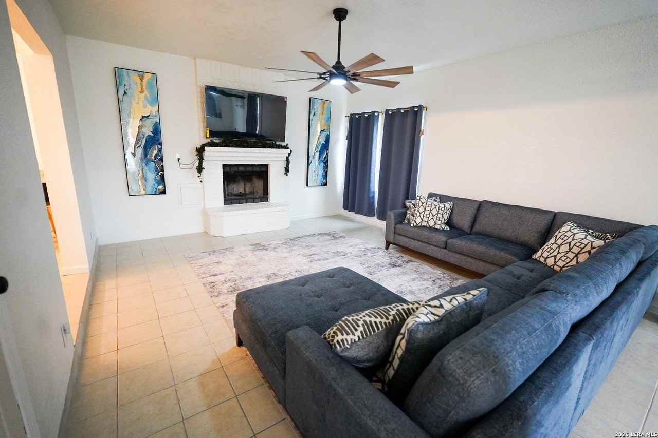 1823 Copperfield - Photo 6 of 25