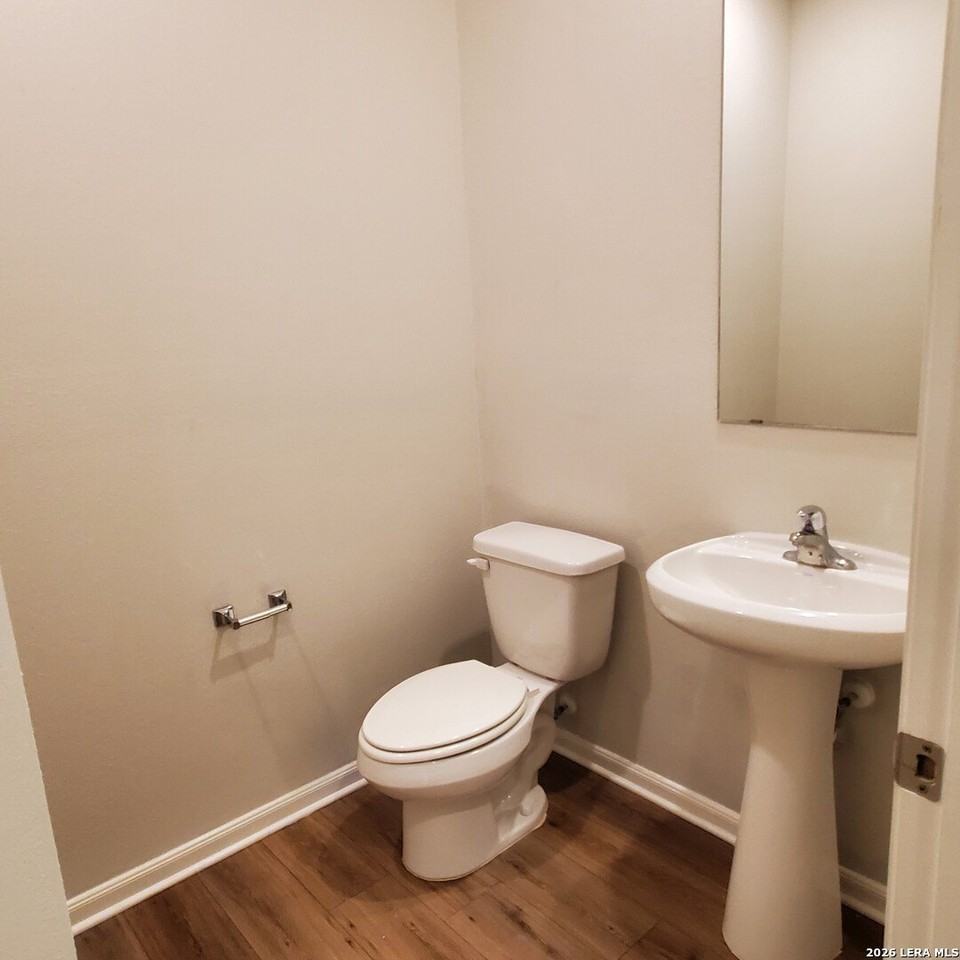 9206 Foxing Blfs - Photo 6 of 47