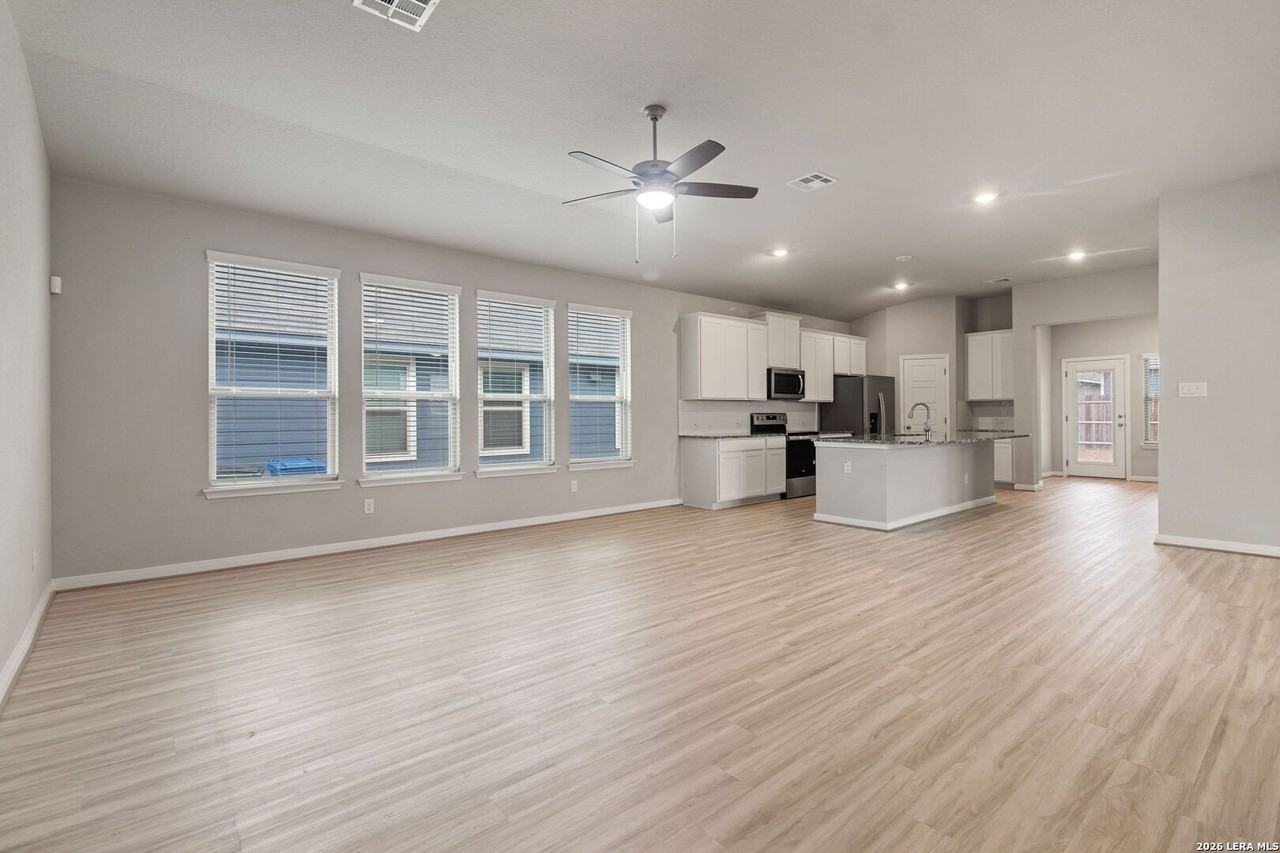 2926 Playa Azul Blvd