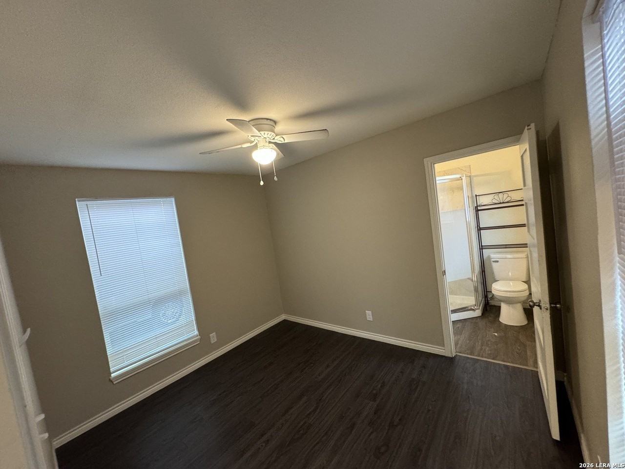 242 W Harlan Ave - Photo 4 of 4