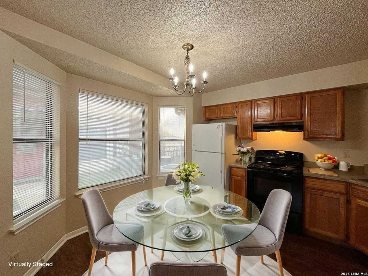 6306 Queens Castle Apt 4 #4 - Photo 3 of 25