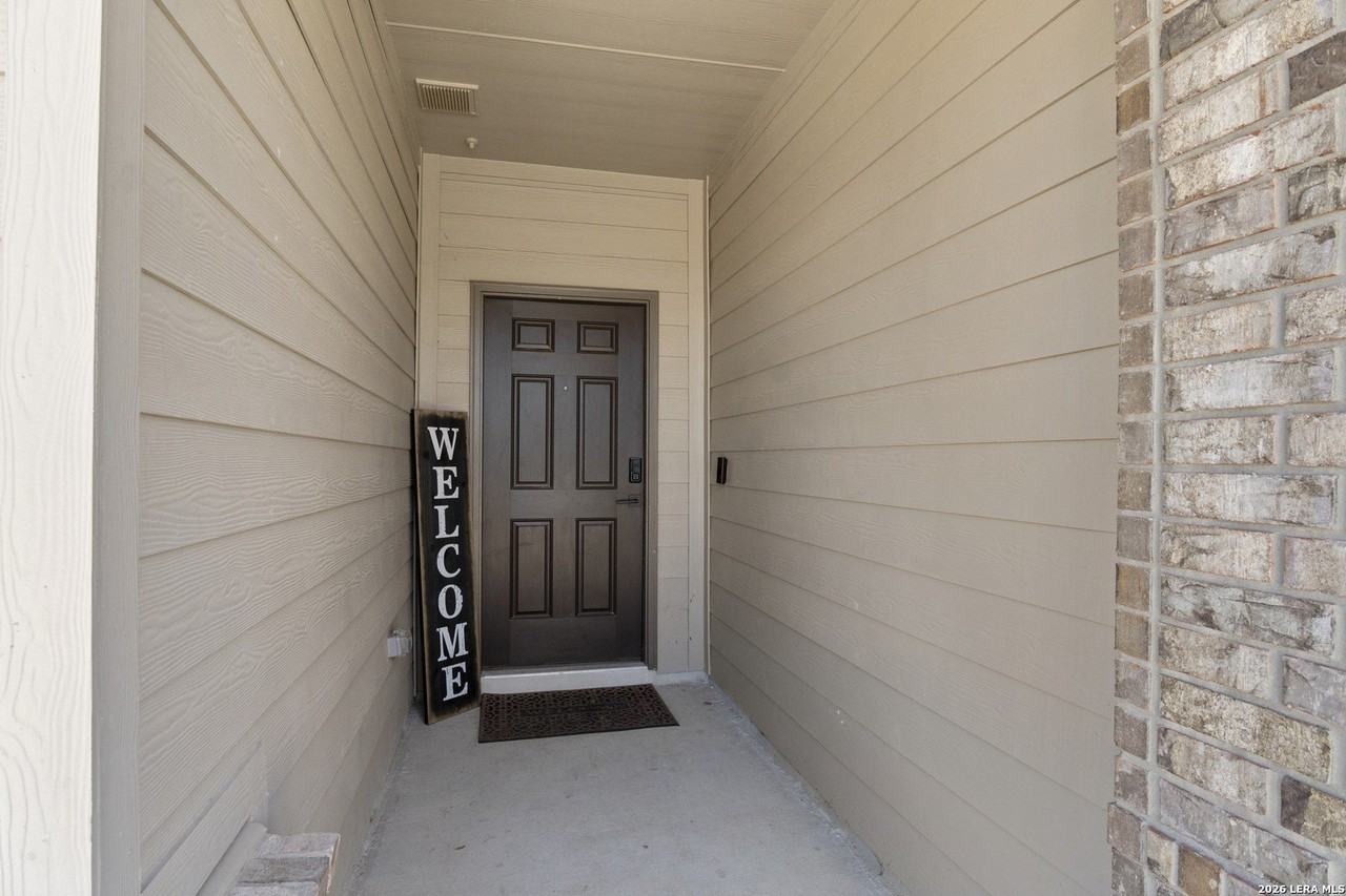 6830 Diamond Vly - Photo 3 of 22