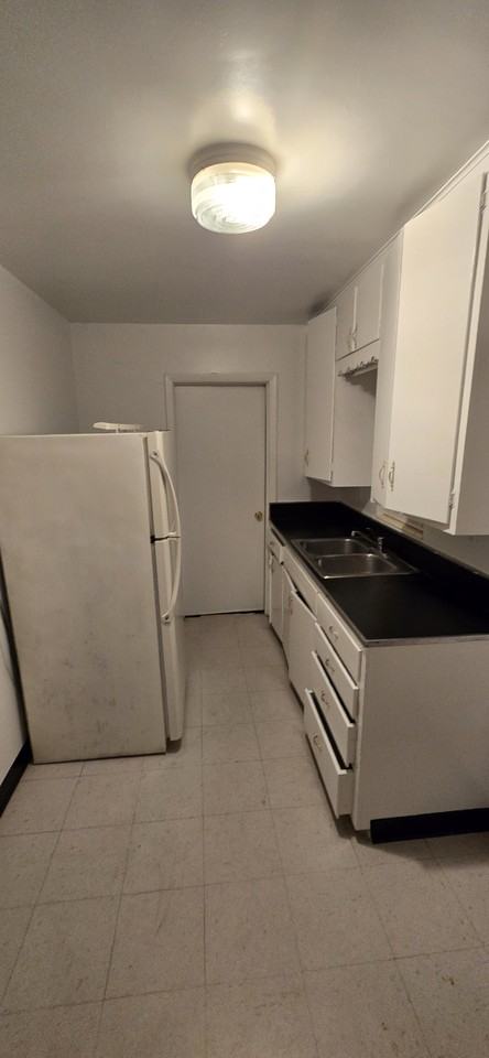 1908 20th Ave W #1908 - Photo 4 of 9