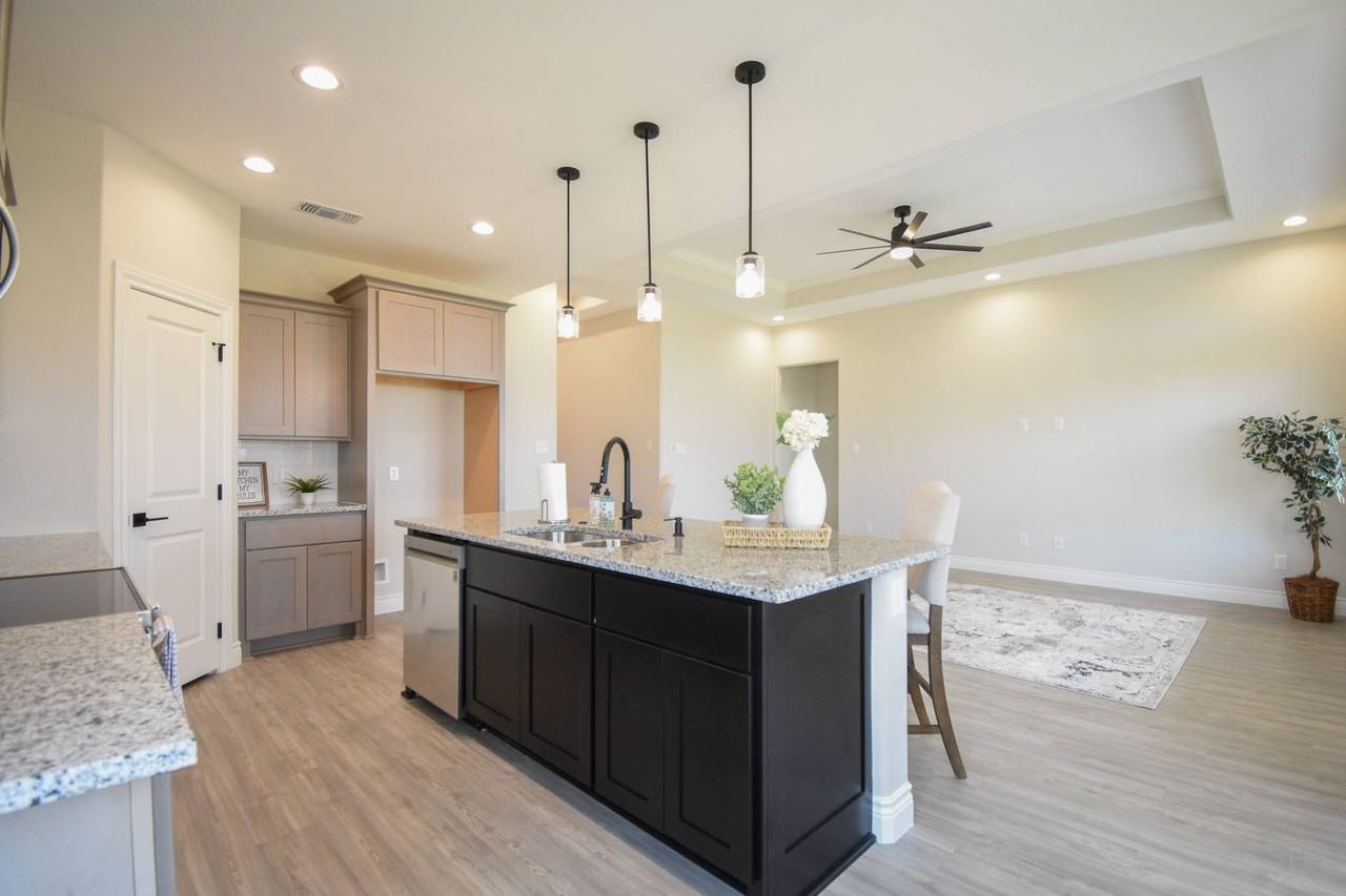 516 Windy Way Dr #0 - Photo 3 of 13