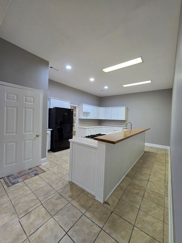 900 Race Track unit: Main House #MAIN - Photo 6 of 22