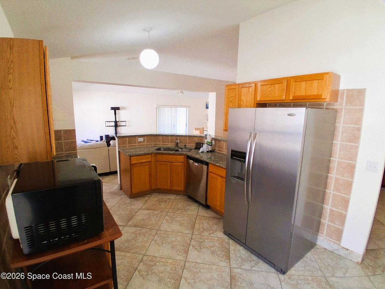 4550 Bellaluna Dr - Photo 3 of 50