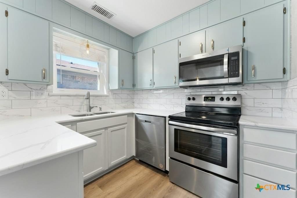 2202 Spicewood Dr - Photo 6 of 9