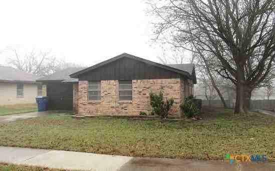 1009 S 29th St - Photo 2 of 10