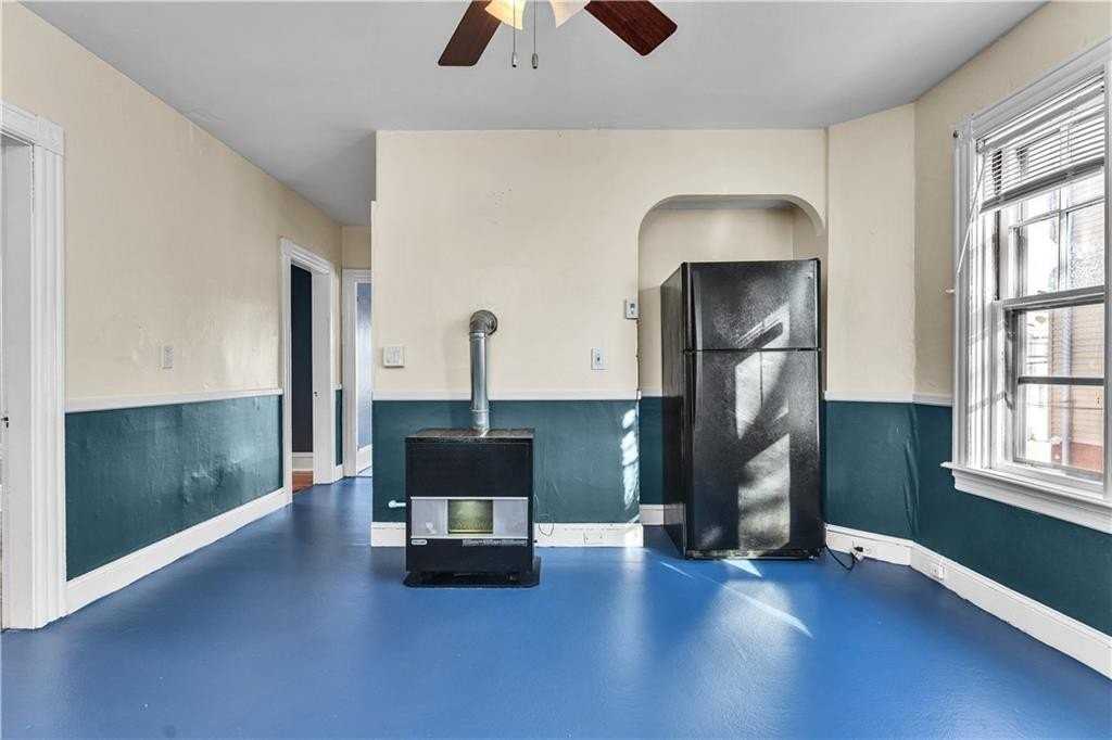 266 Sayles Ave Unit 2 #2 - Photo 5 of 23