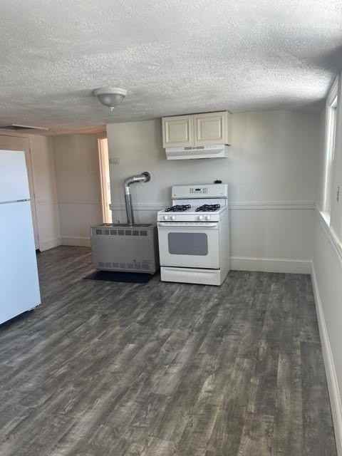 50 Reynolds St Apt 3 #3 - Photo 3 of 12