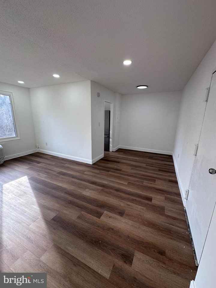 1907 Marion Barry Ave Se Apt 309 #309 - Photo 4 of 9