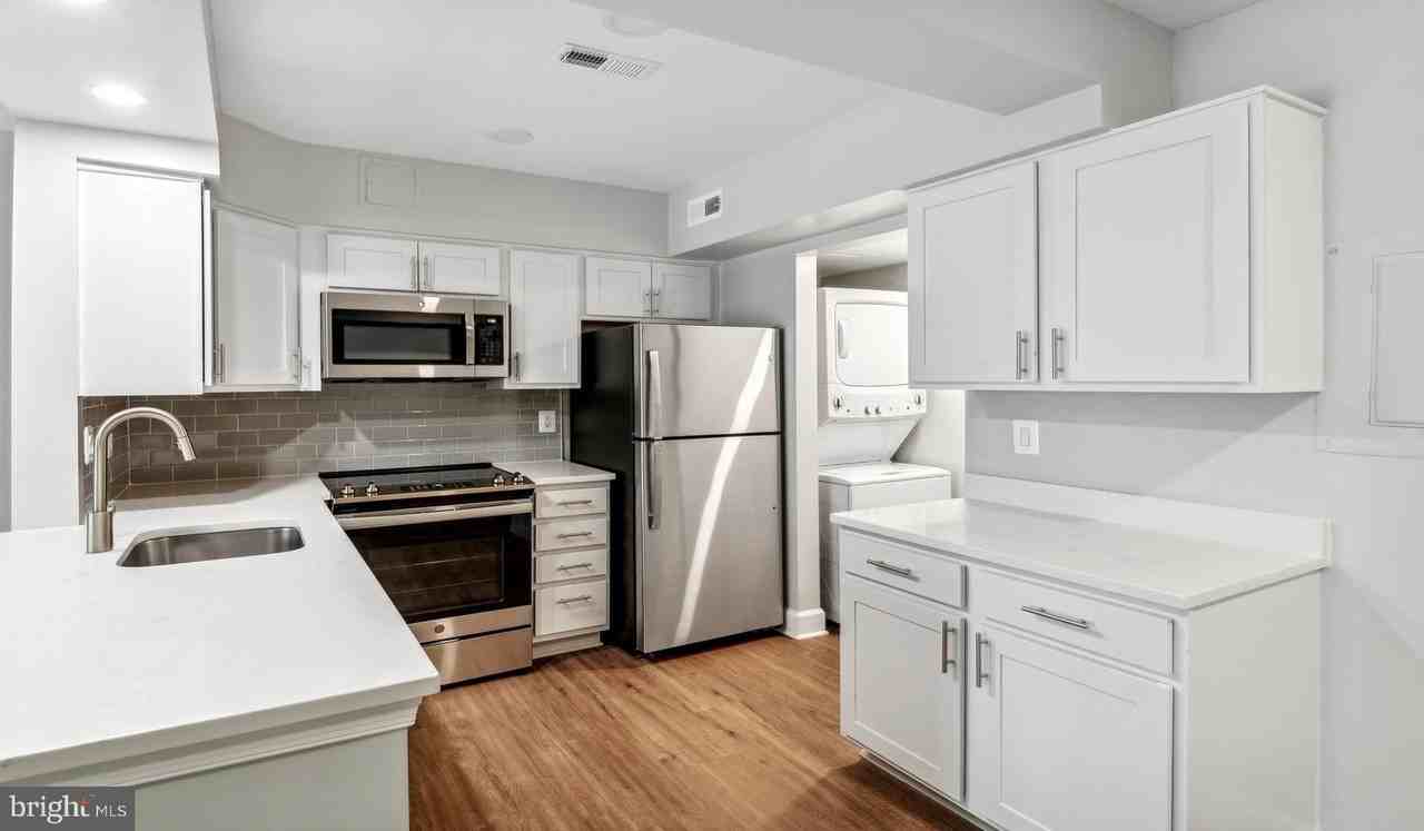 3401 38TH Street NW unit: 1B-Twr-802 #1BTWR802 - Photo 2 of 20