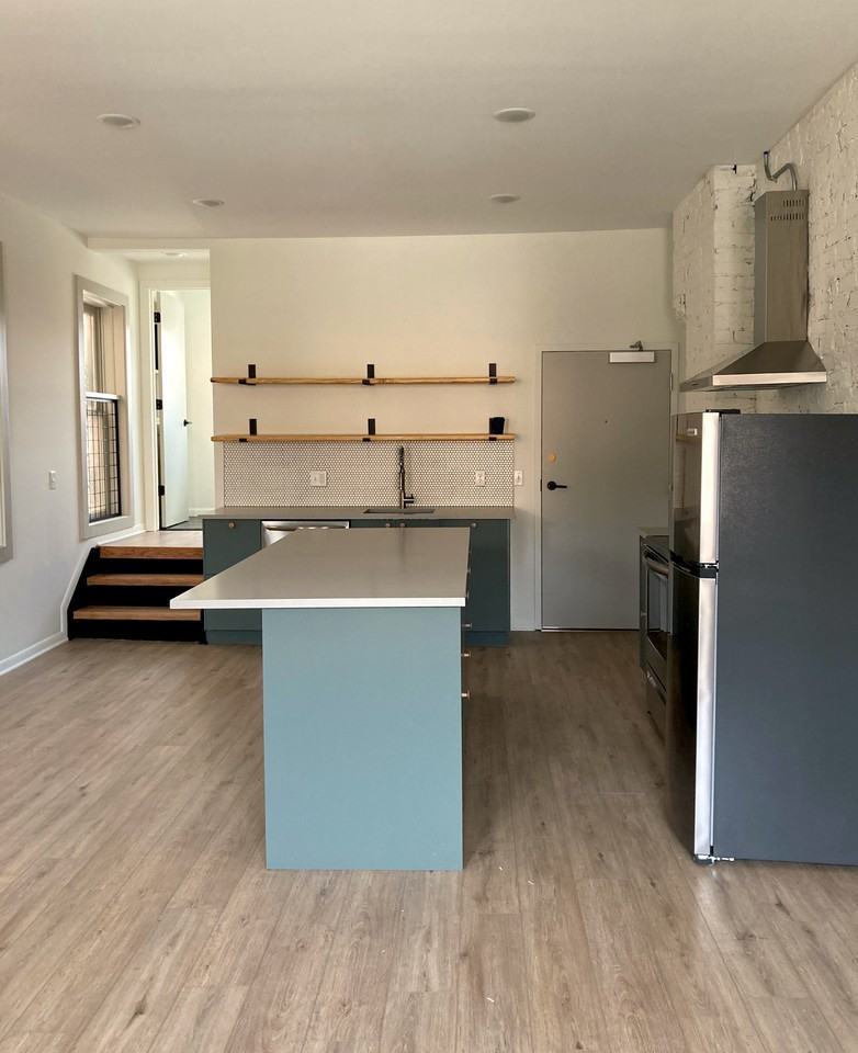 1607 Main St #13 - Photo 2 of 22