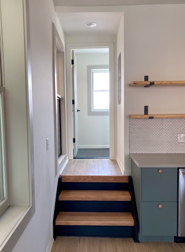 1607 Main St #13 - Photo 7 of 22