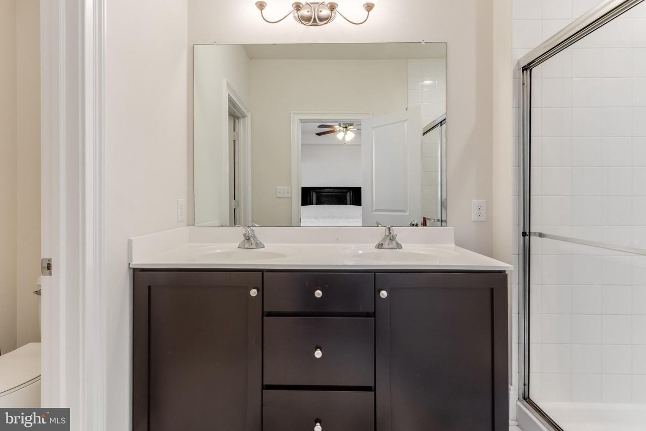 18830 Bethpage Dr - Photo 7 of 14