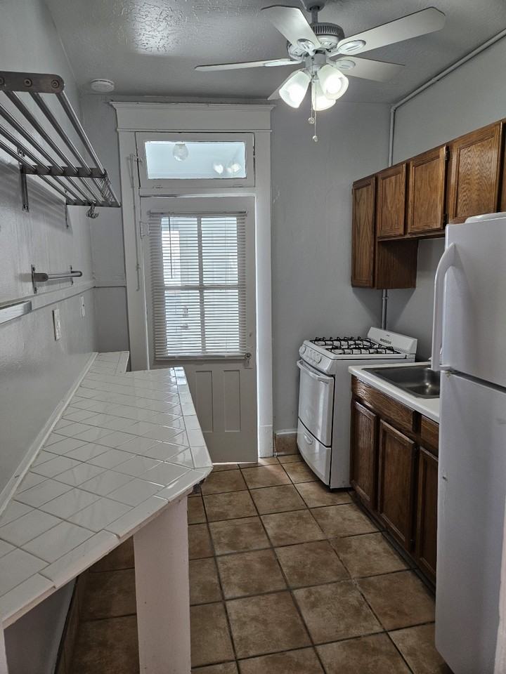 312 S St #3 - Photo 6 of 6