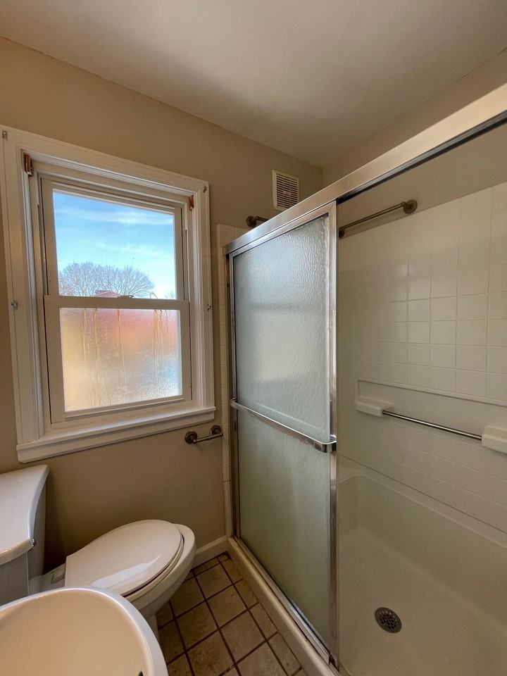 1414 Franklin St #MAIN - Photo 4 of 12