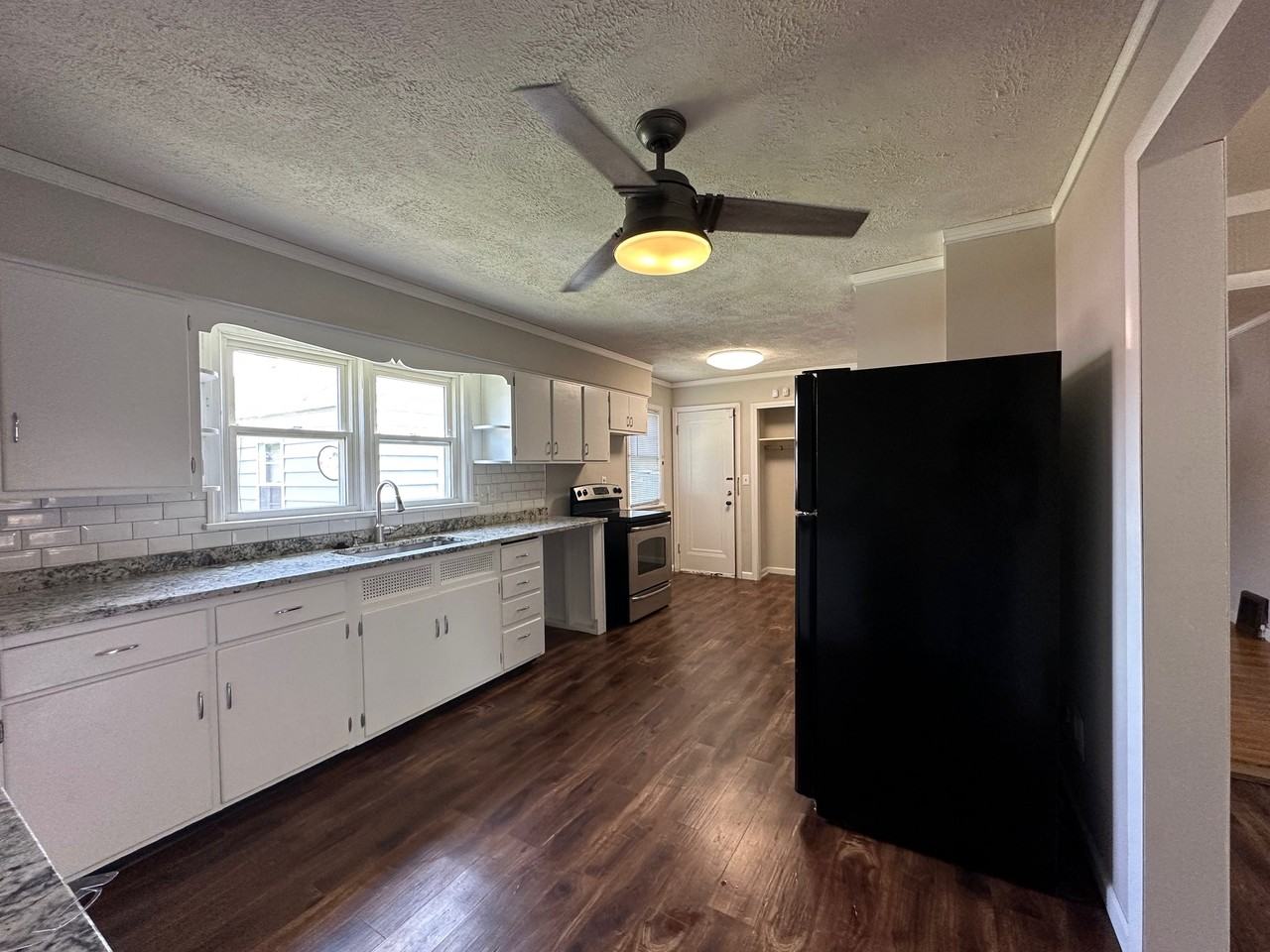 1414 Franklin St #MAIN - Photo 7 of 12