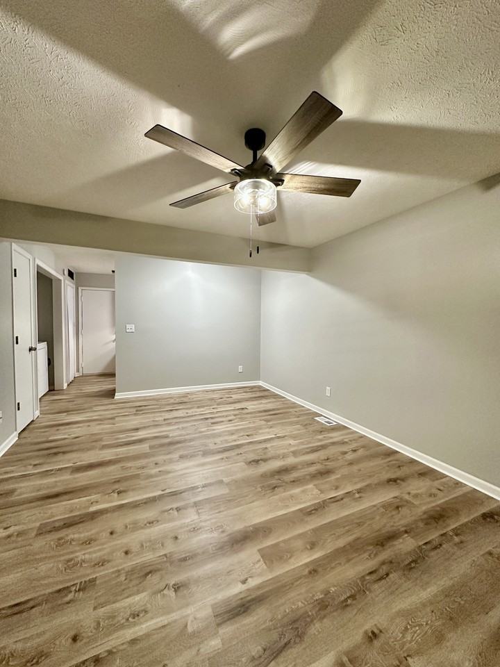 132 S 31st St #2 - Photo 4 of 15