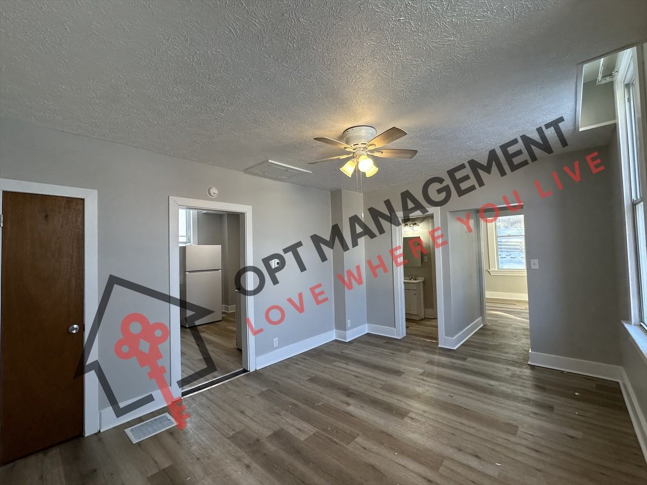 111 S 14th St - Photo 3 of 11