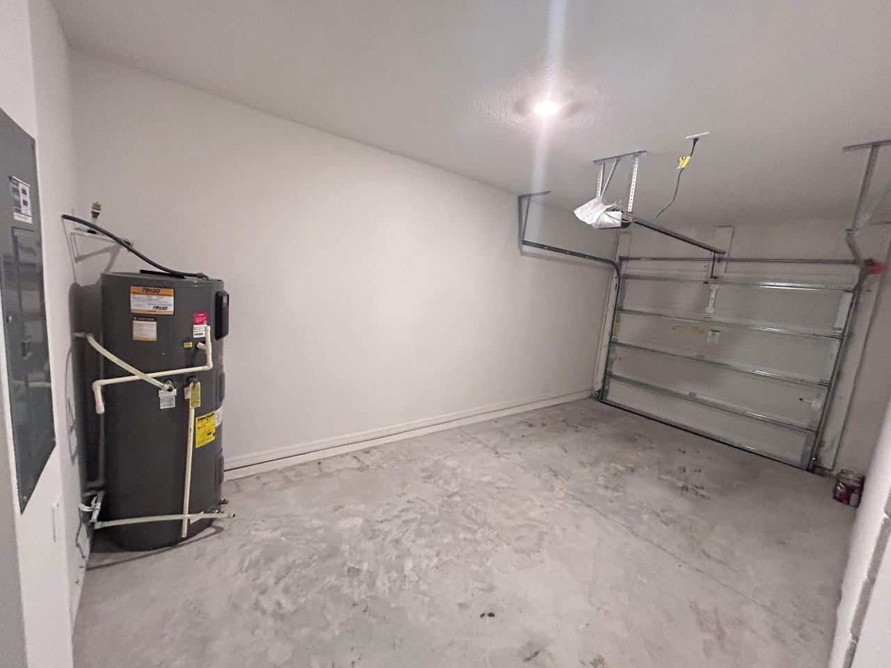 733 Stoney Point Cir - Photo 3 of 27